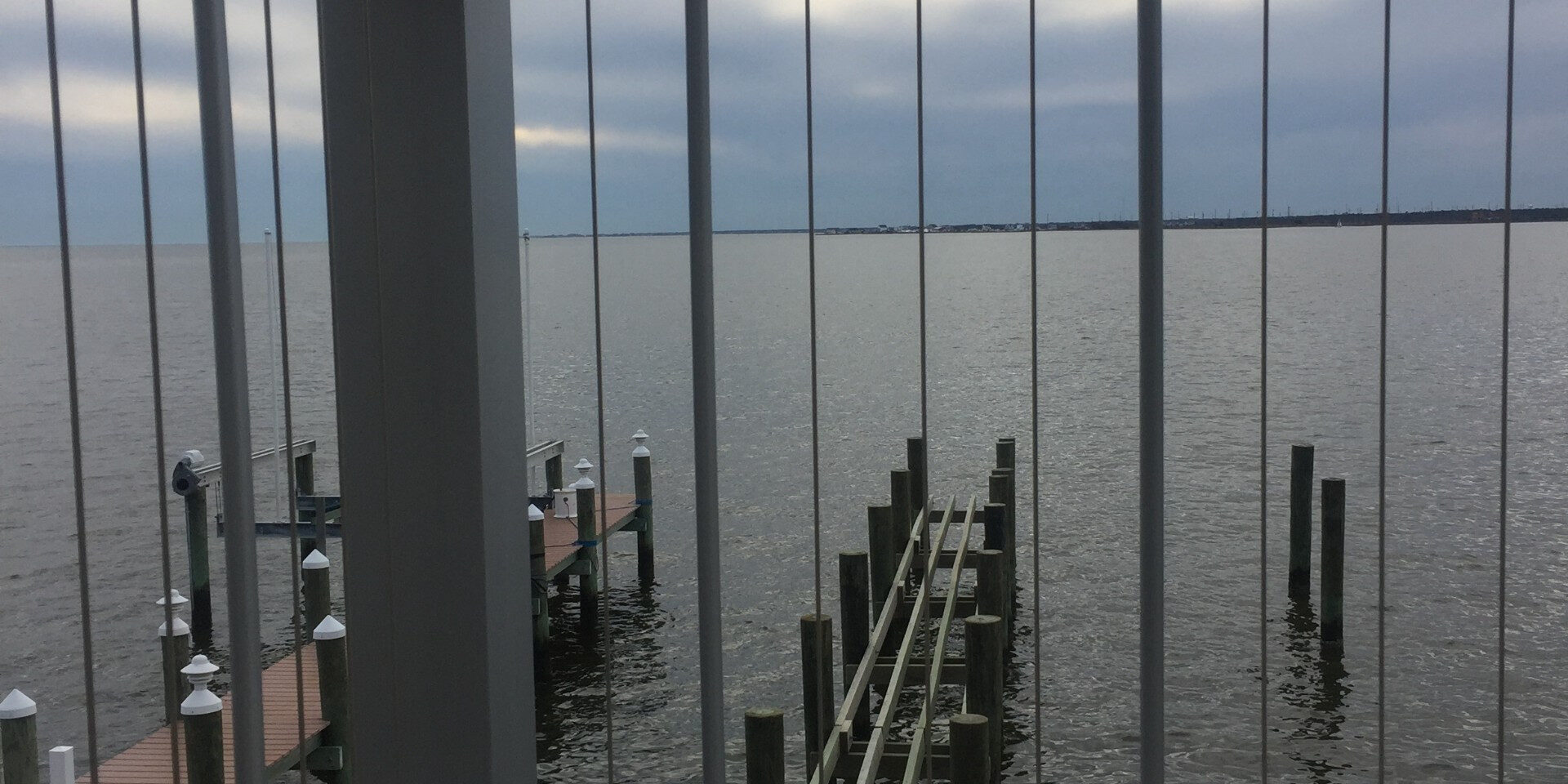 Sarasota Waterfront Fencing: Top Styles